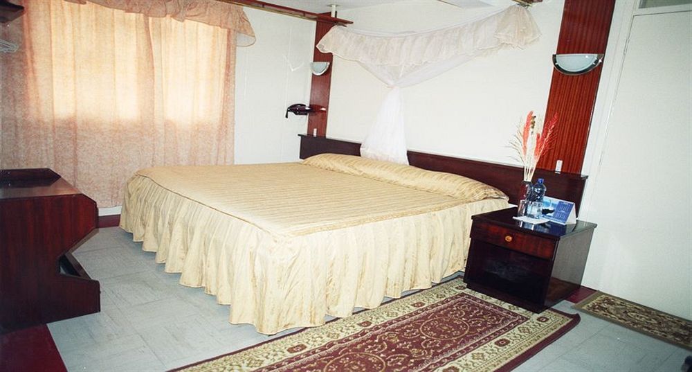 Blue Hut Hotel 奈洛比 外观 照片